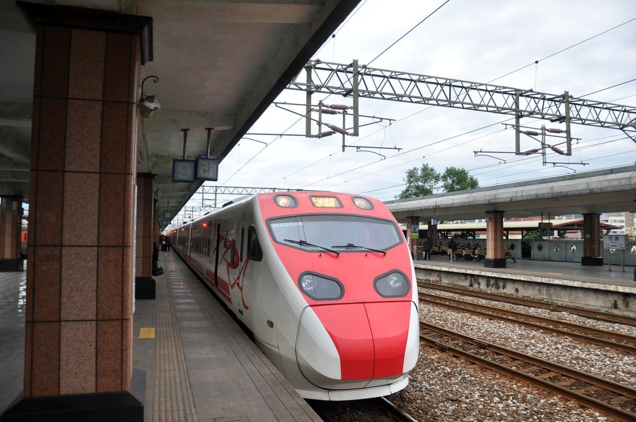 花蓮星晟棧飯店starry Inn近太平洋新城車站 Εξωτερικό φωτογραφία